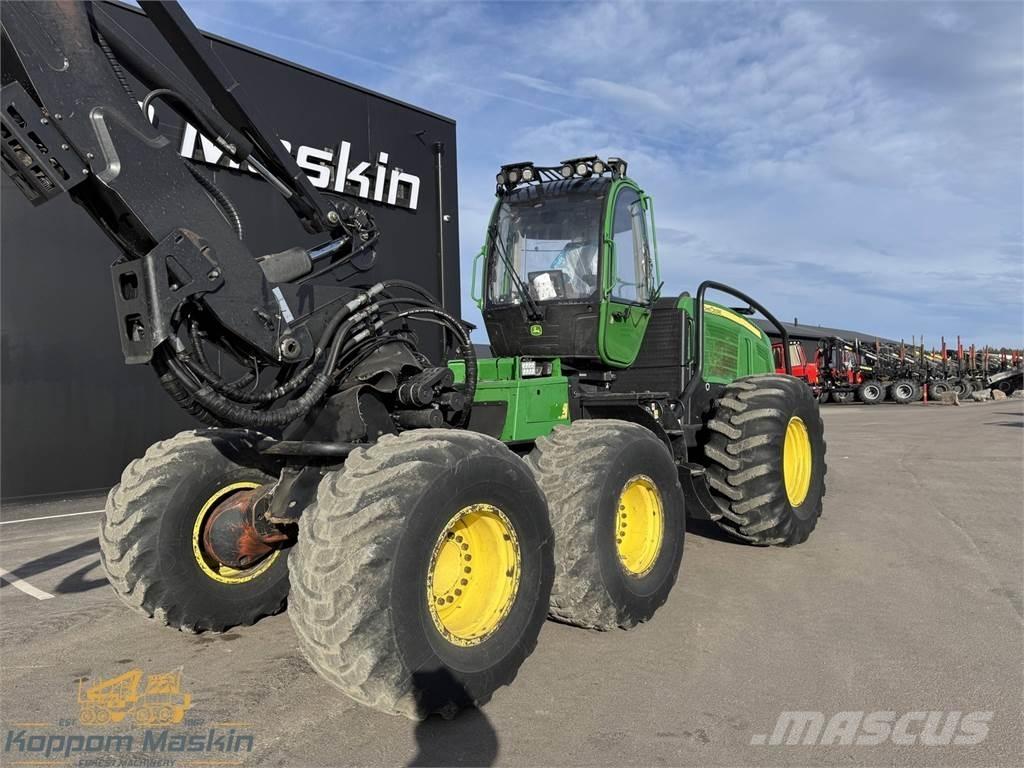 John Deere 1470E Betakarítók