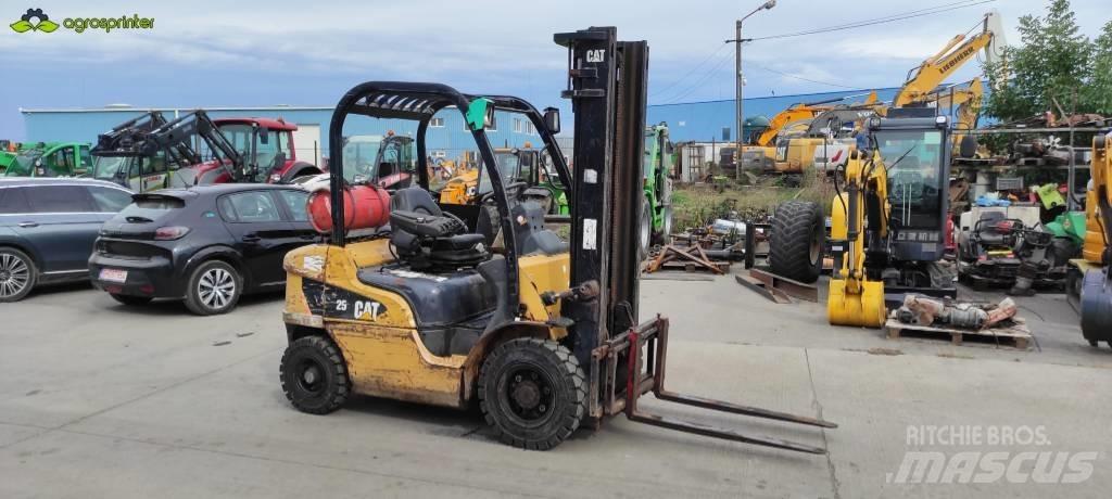 CAT GP 25 N Gázüzemű targoncák
