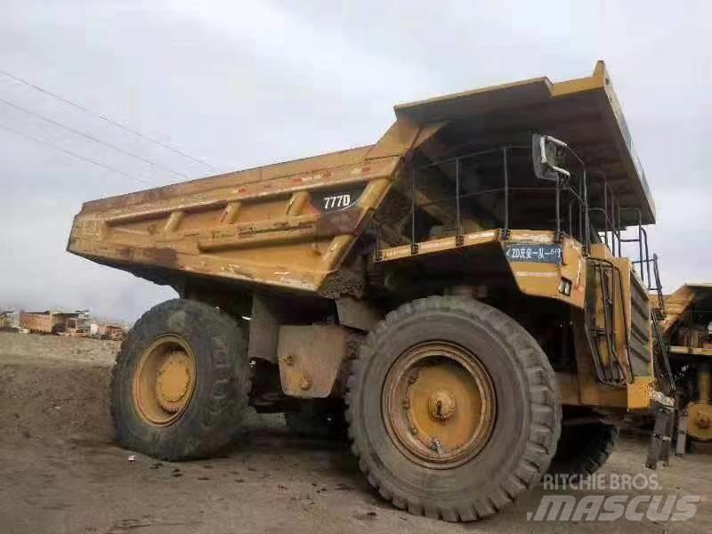 CAT 777 D Nehézdömper