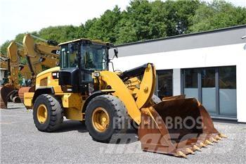 CAT 938 M Gumikerekes homlokrakodók