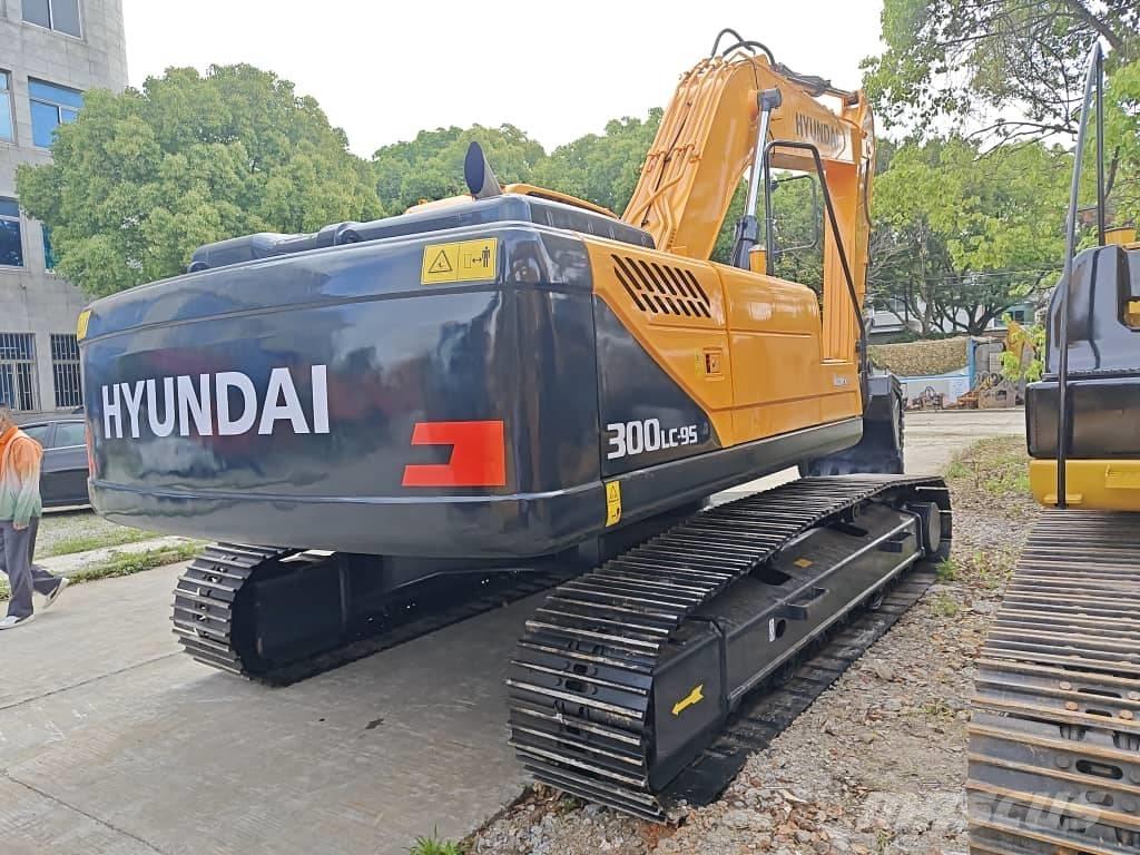 Hyundai R300LC-9S Lánctalpas kotrók