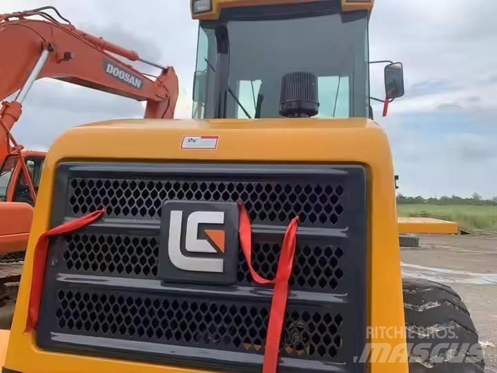 LiuGong 835 Gumikerekes homlokrakodók