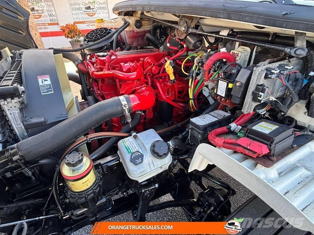 Freightliner M2 Dobozos teherautók