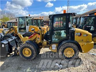 CAT 906 Gumikerekes homlokrakodók