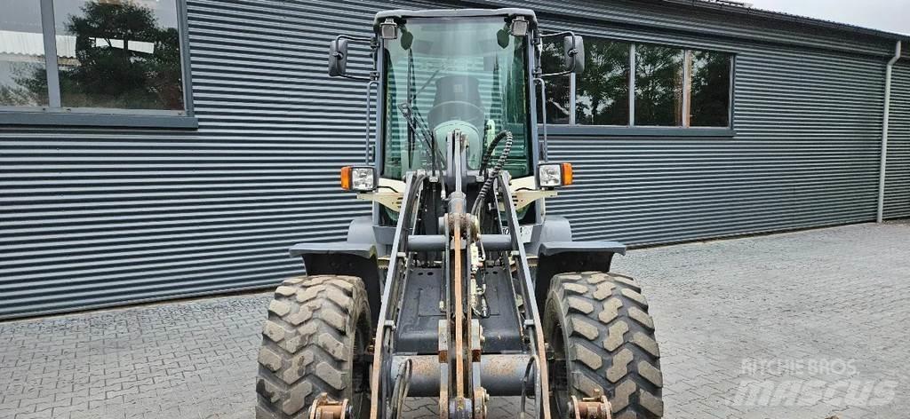 Terex TL80 Gumikerekes homlokrakodók