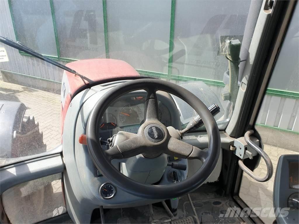Valtra T151 Traktorok
