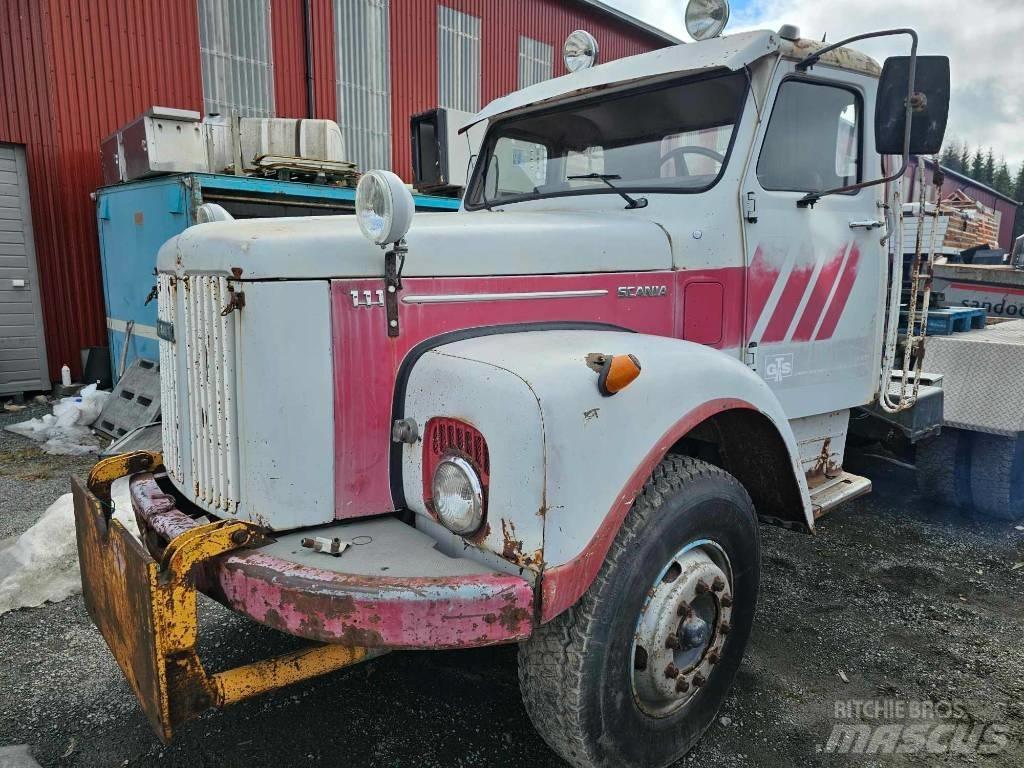 Scania 111 6x2 Fülkés alváz