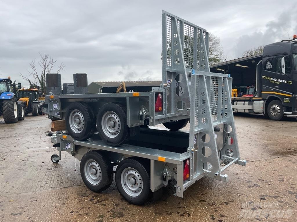 Ifor Williams GX 84 Mélybölcsős