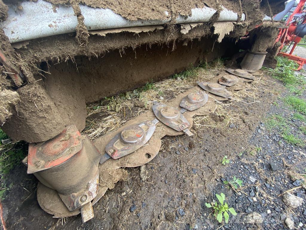 Kuhn GMD315FF Kaszák