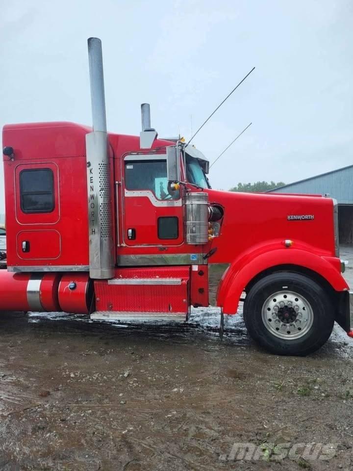 Kenworth W 900 L Nyergesvontatók