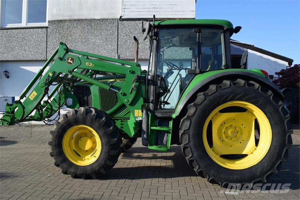 John Deere 6220 Traktorok