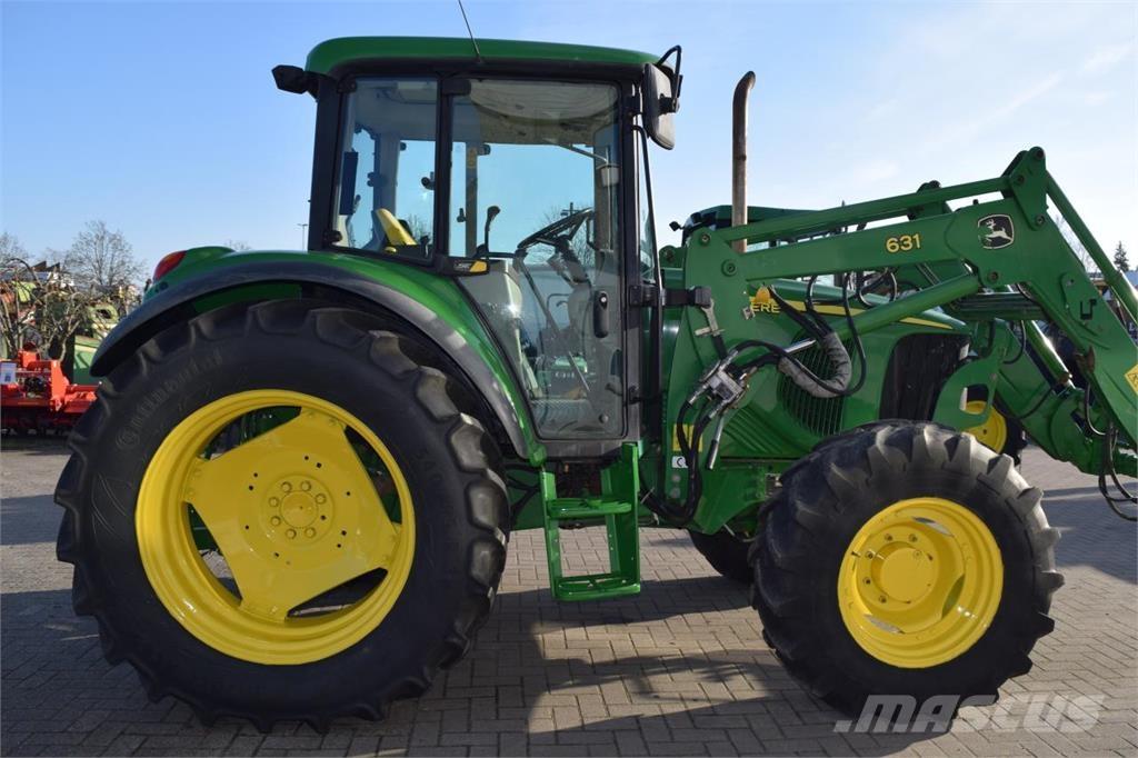 John Deere 6220 Traktorok