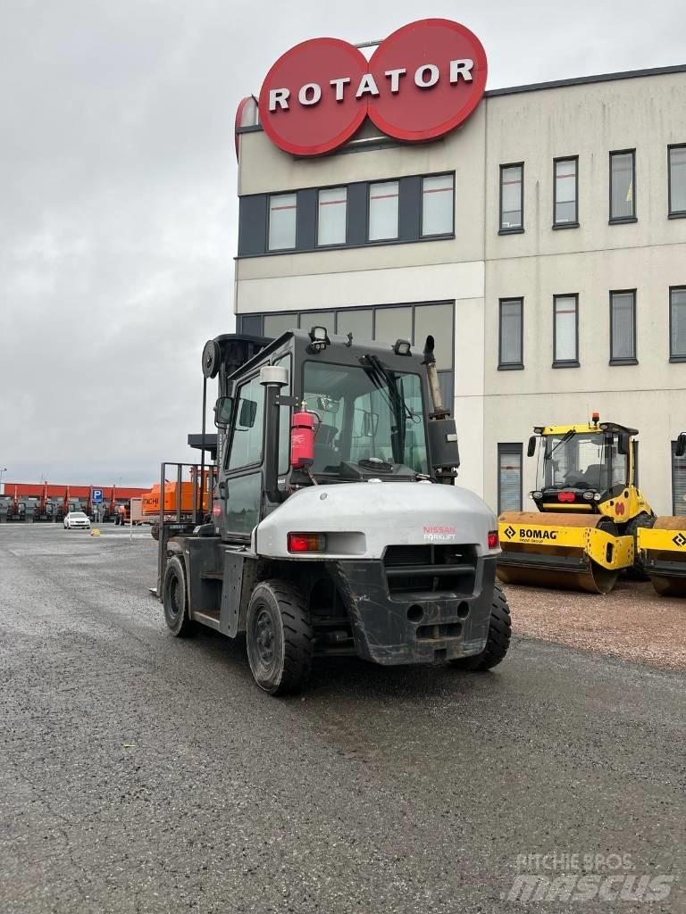 Nissan L1 F6 F70 Y Dízel targoncák