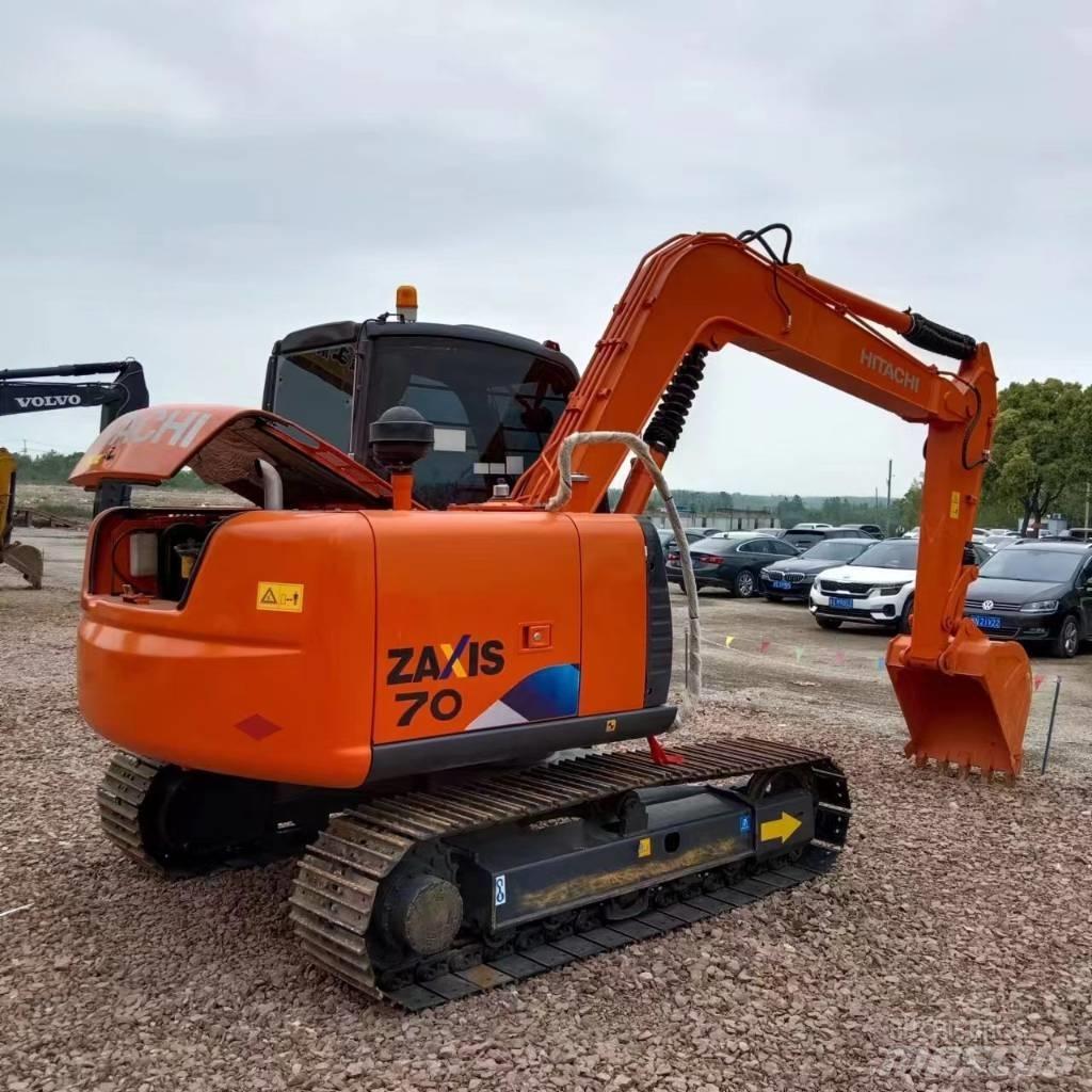 Hitachi ZX 70 Mini kotrók < 7t