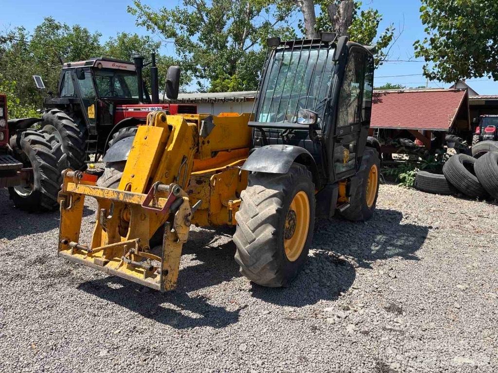 JCB 530-70 Teleszkópos rakodók