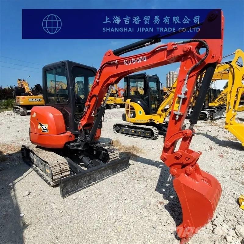 Kubota U 30 Lánctalpas kotrók