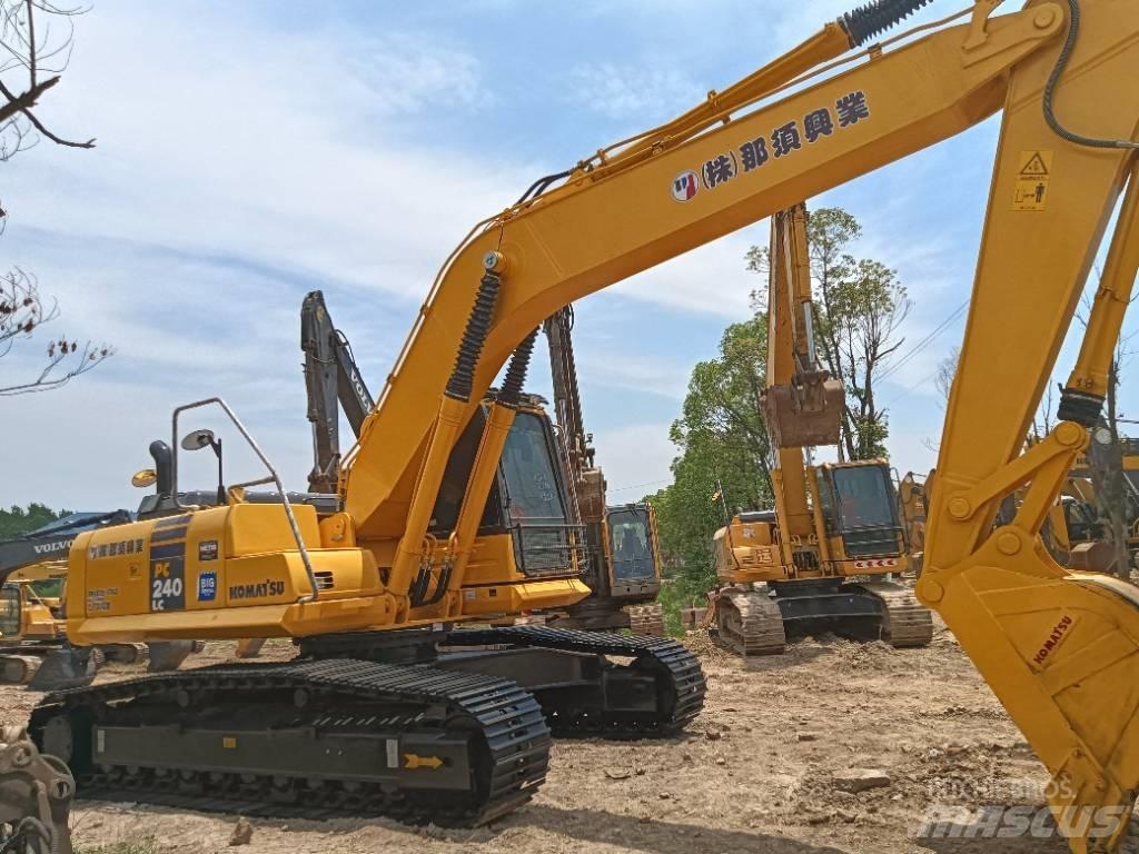 Komatsu PC 240 Lánctalpas kotrók