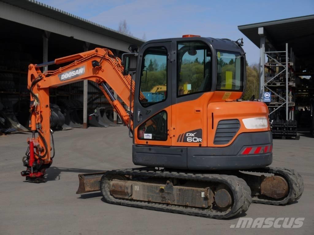 Doosan DX 60 R Mini kotrók < 7t