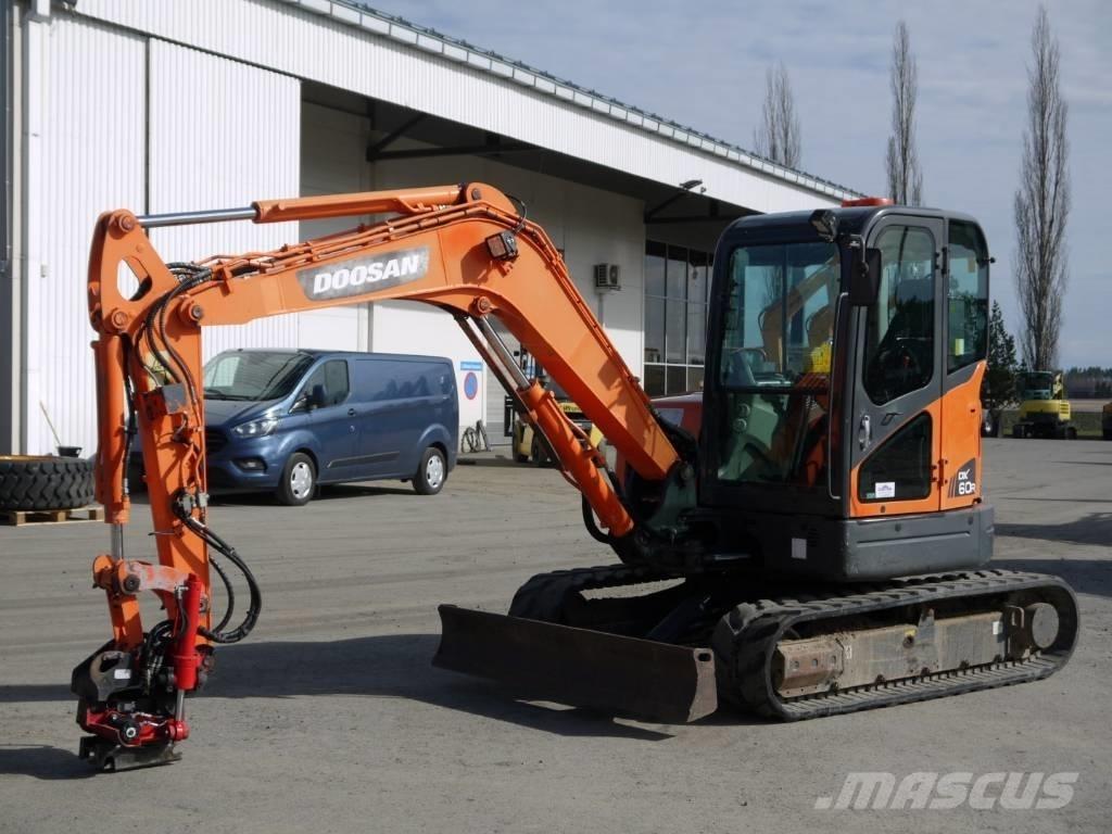 Doosan DX 60 R Mini kotrók < 7t