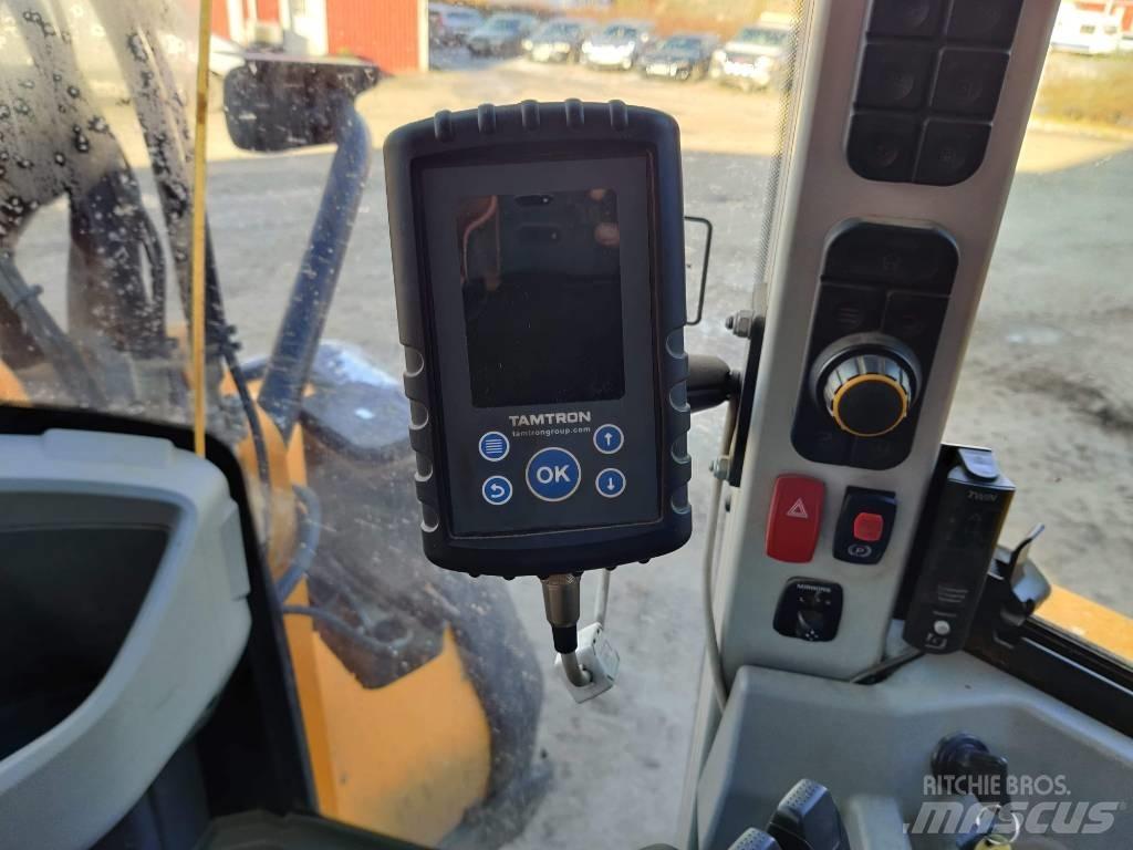 JCB 457HT Gumikerekes homlokrakodók
