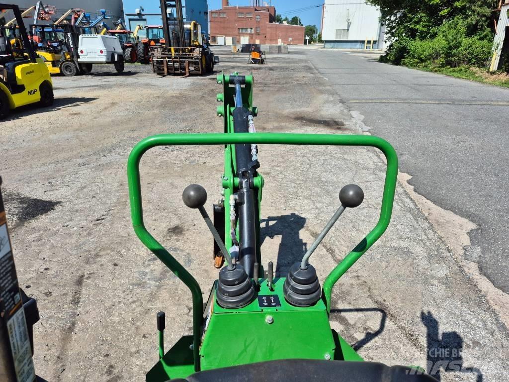 John Deere 1025 R Traktorok