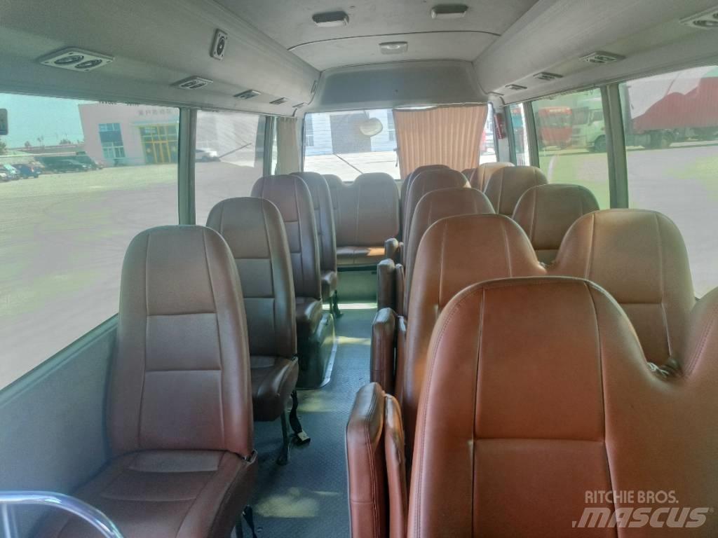 Toyota Coaster Bus Mini buszok