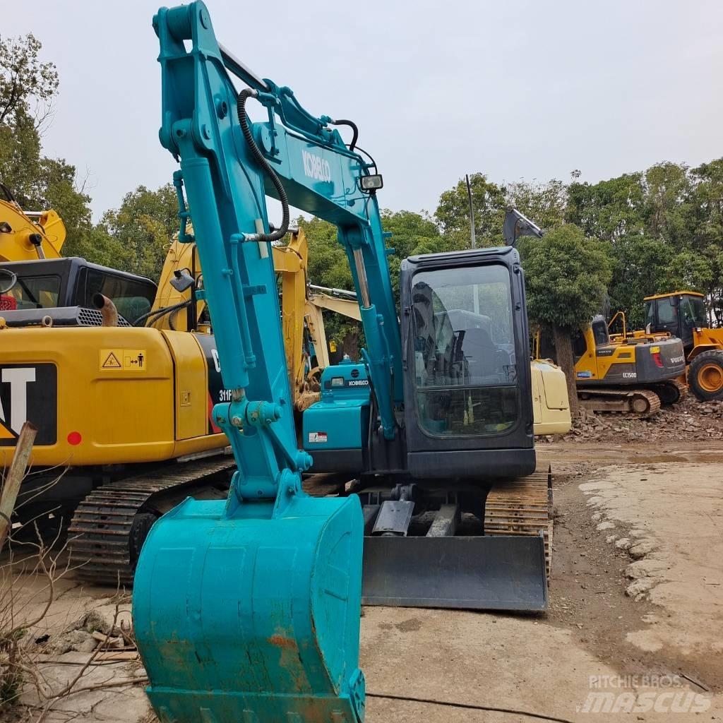 Kobelco SK 75 Közepes (midi) kotrók 7 t - 12 t