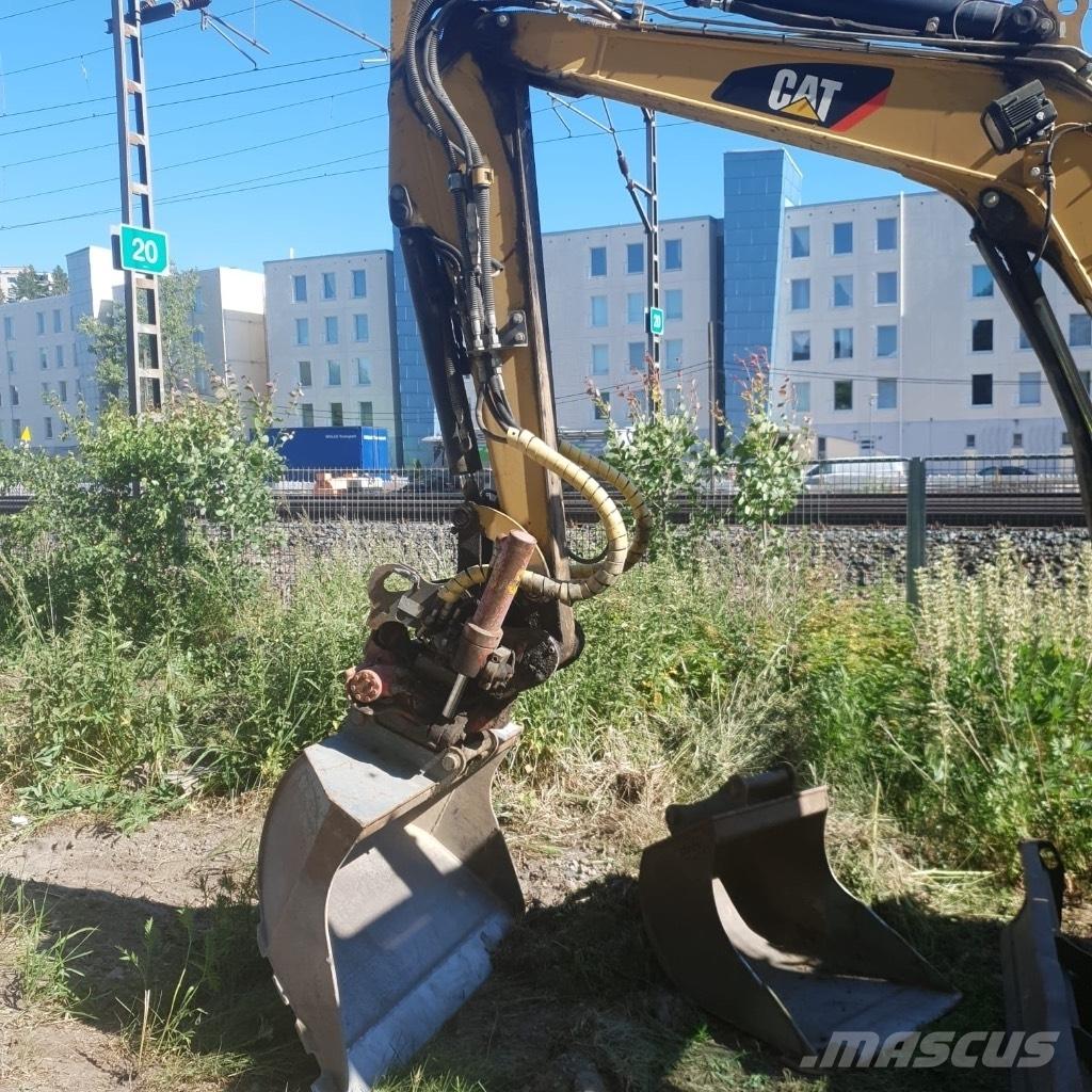 CAT 304 D CR Mini kotrók < 7t