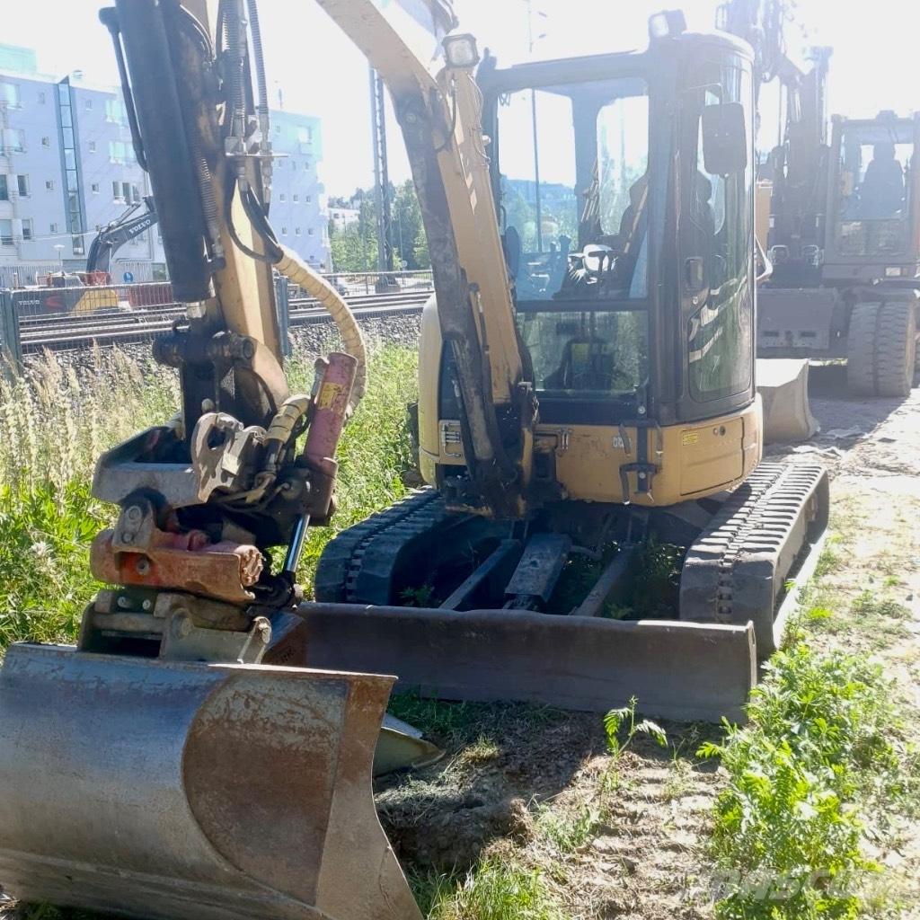 CAT 304 D CR Mini kotrók < 7t