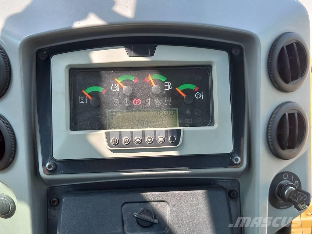 CAT D8T (Jebel Ali) lánctalpas dózerek