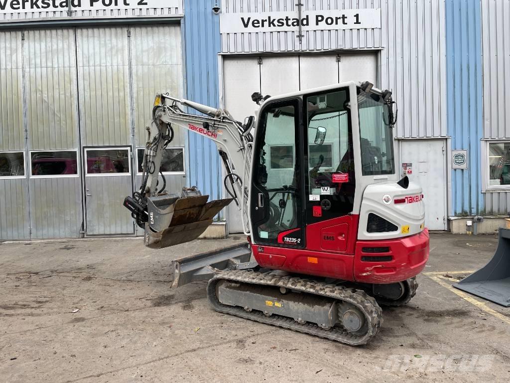 Takeuchi TB 235-2 Mini kotrók < 7t