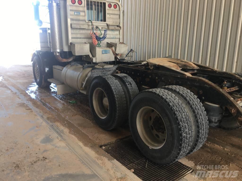 Peterbilt 378 Csőfektető/Hegesztő dózerek