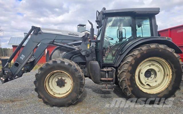 Valtra N141 HiTech Traktorok