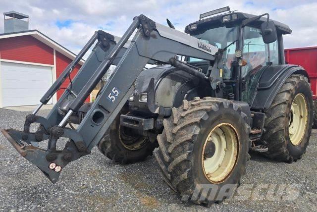 Valtra N141 HiTech Traktorok