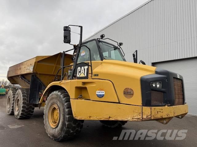 CAT 735 B Csuklósdömperek