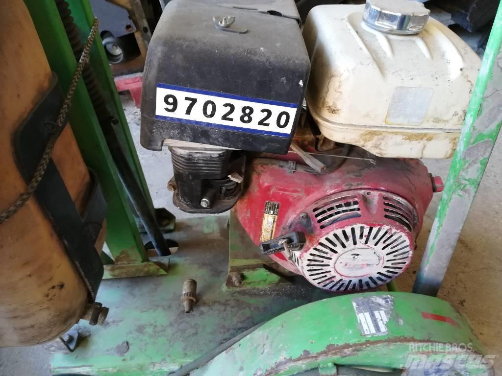  ŘEZAČKA SPÁR RS 400 Építőipar - Egyebek