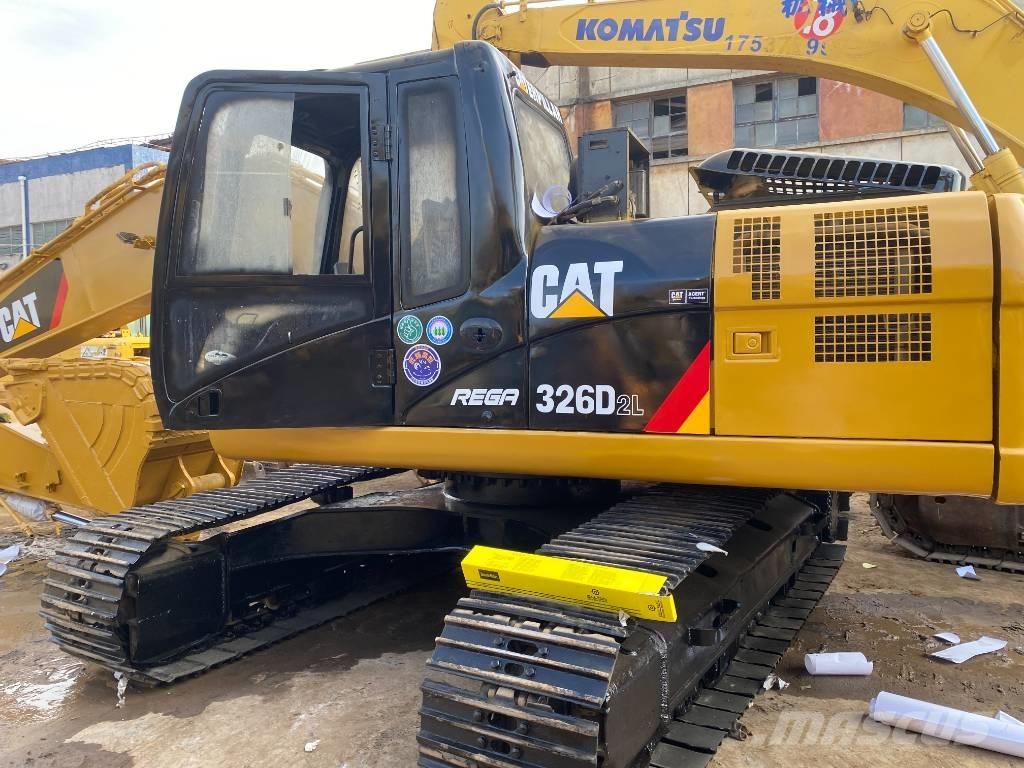CAT 326D2L Lánctalpas kotrók