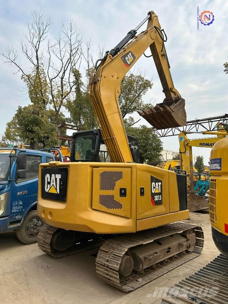 CAT 307.5 Közepes (midi) kotrók 7 t - 12 t