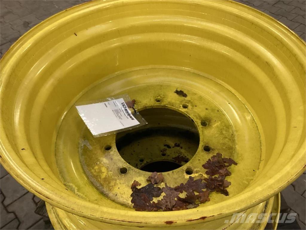 John Deere 16x30 Gumiabroncsok, kerekek és felnik