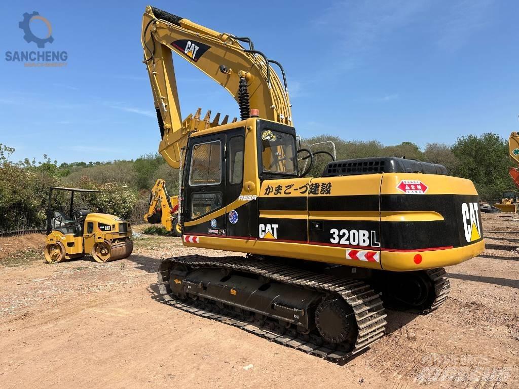 CAT 320 B L Lánctalpas kotrók