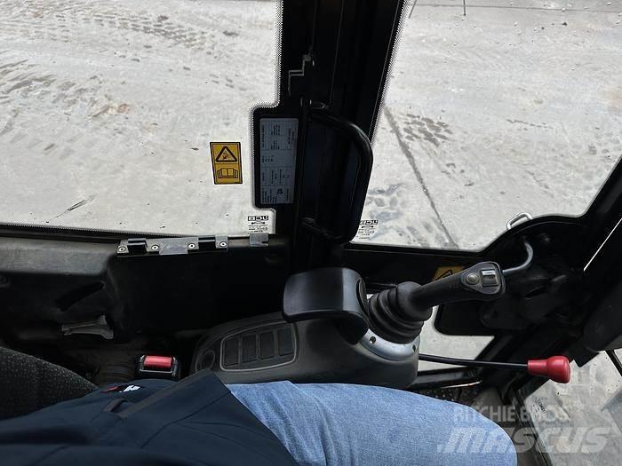 JCB 48Z-1 Speciális kotrók