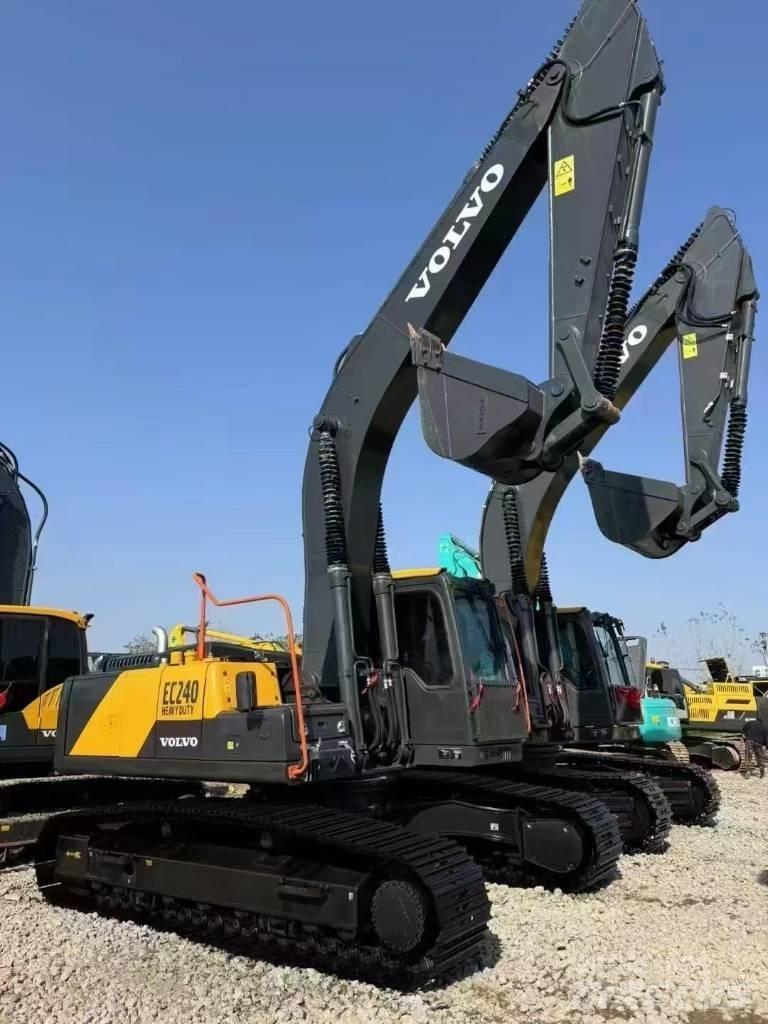 Volvo EC 240 Lánctalpas kotrók