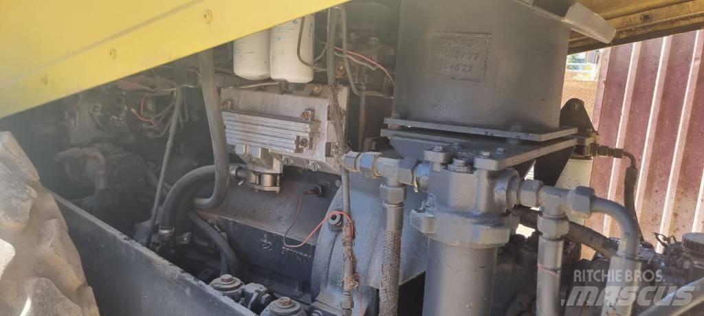 Bomag BW 211 D-3 Egydobos hengerek