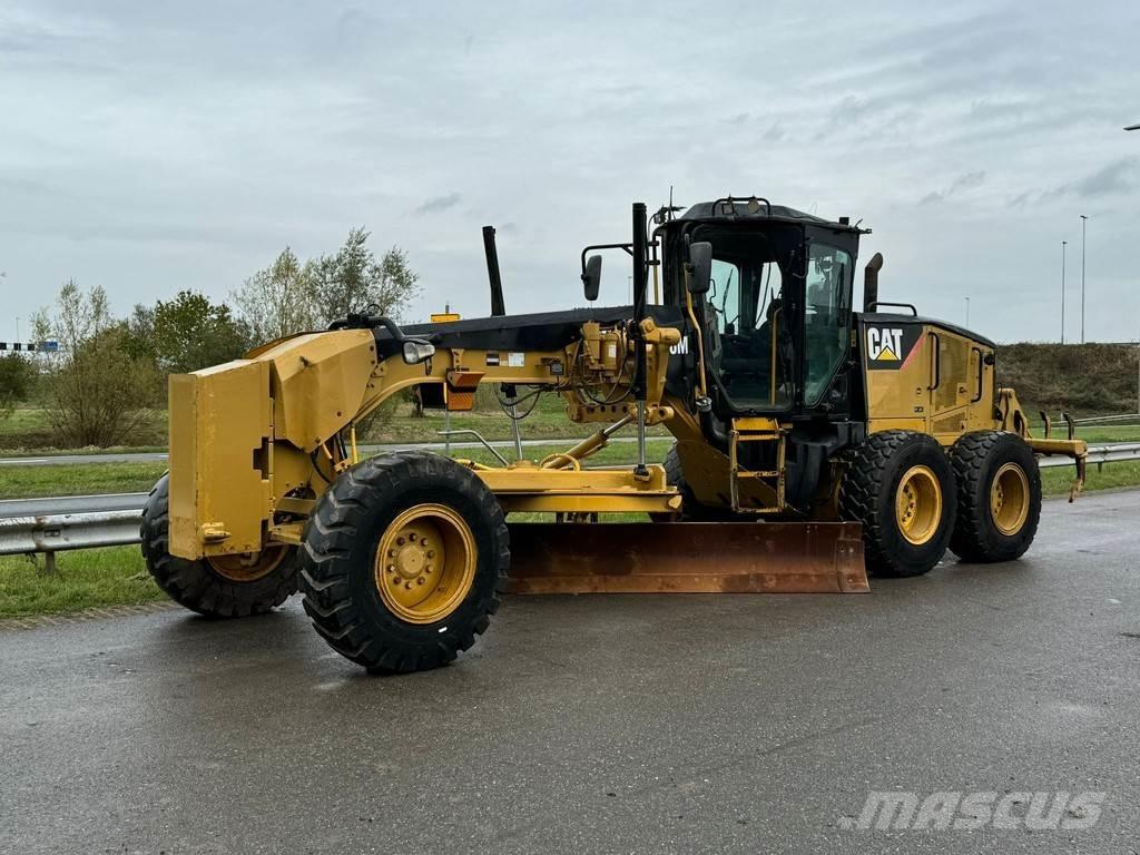 CAT 140M Gréderek
