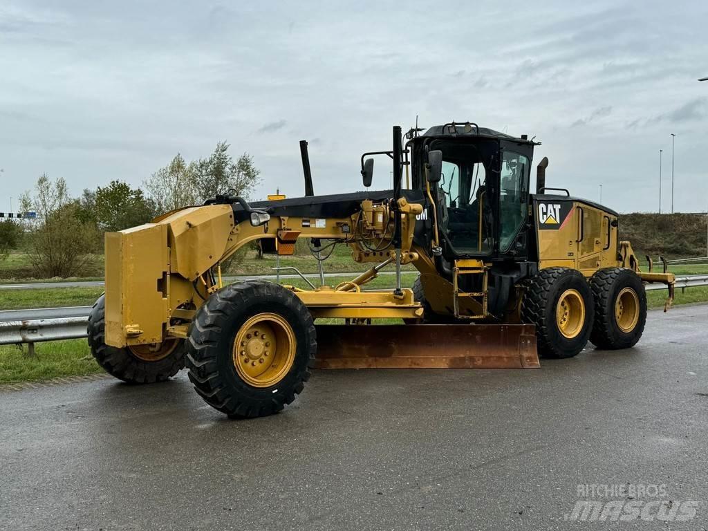 CAT 140M Gréderek