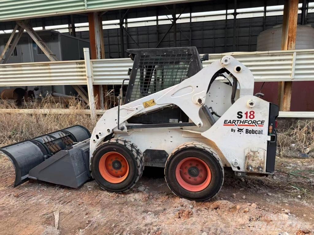Bobcat S 18 Kompaktrakodók