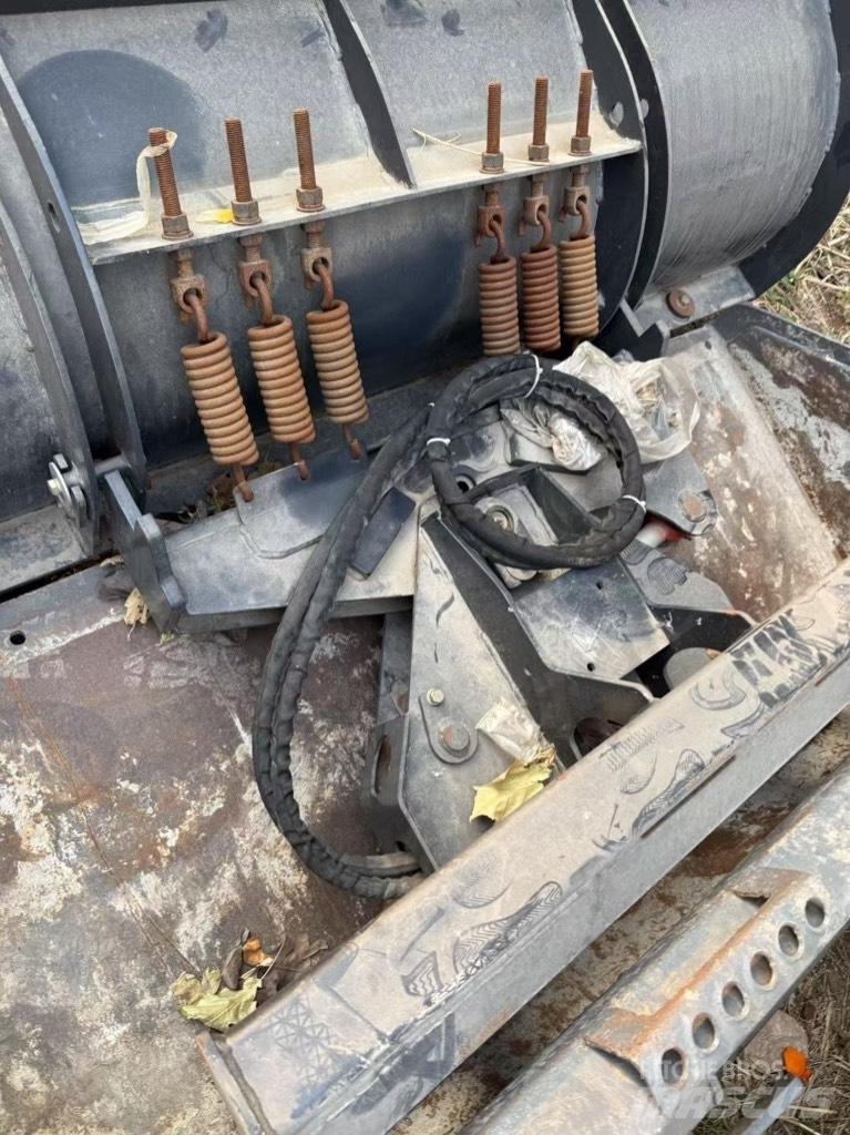 Bobcat S 18 Kompaktrakodók