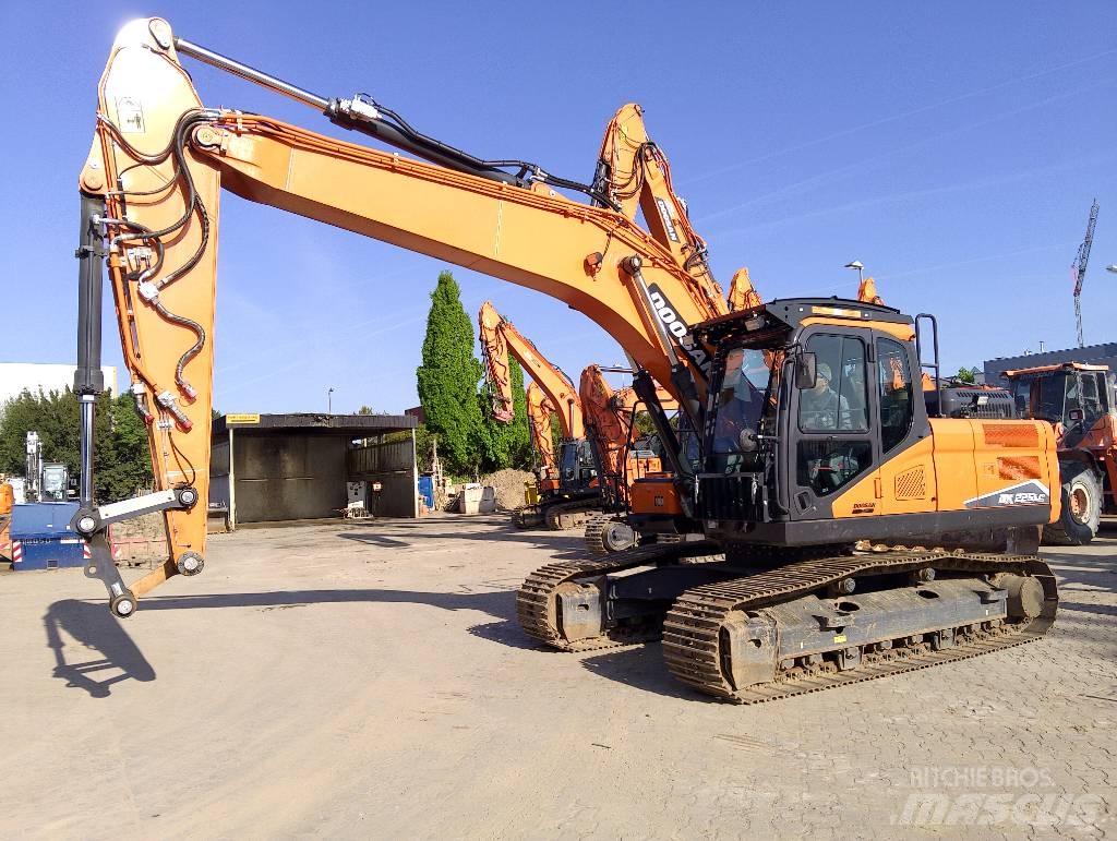 Doosan DX225LC-7 Lánctalpas kotrók
