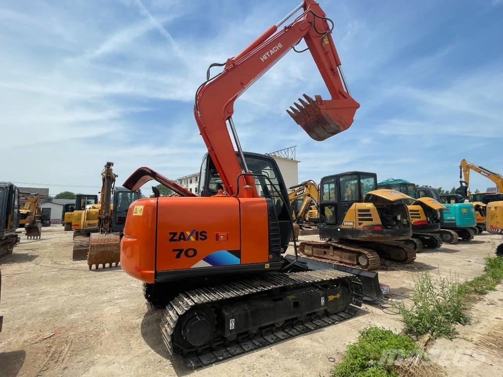 Hitachi ZX 70 Közepes (midi) kotrók 7 t - 12 t