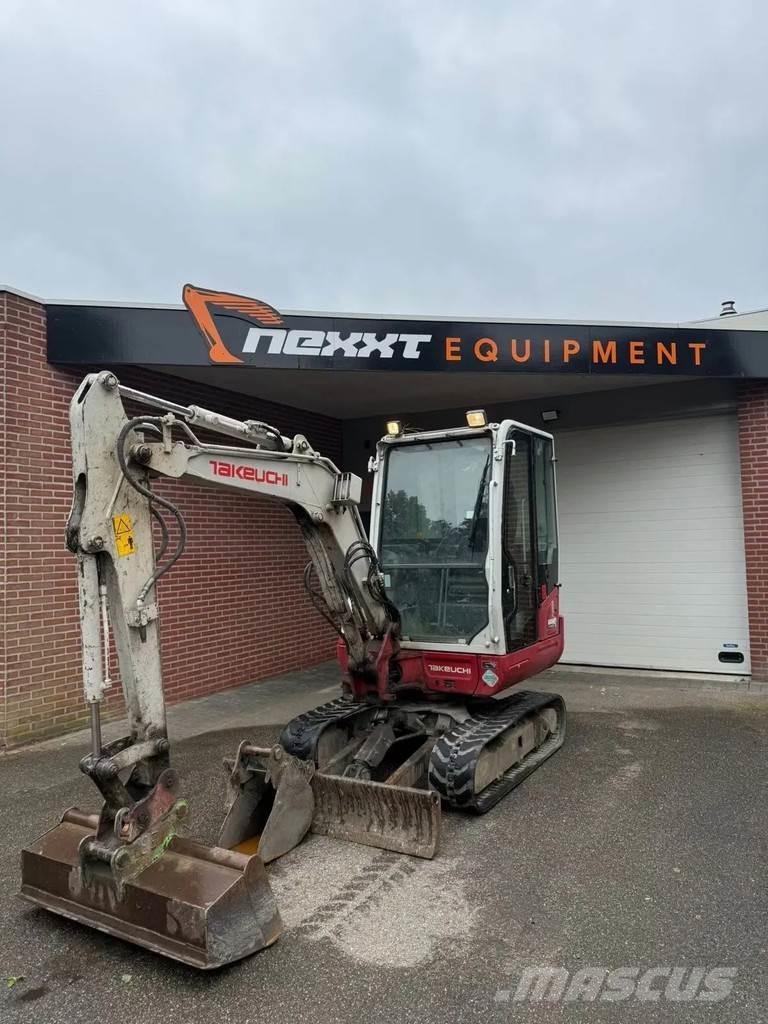 Takeuchi TB230 Mini kotrók < 7t